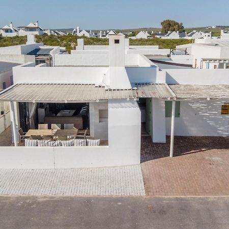 Over The Moon Paternoster Esterno foto