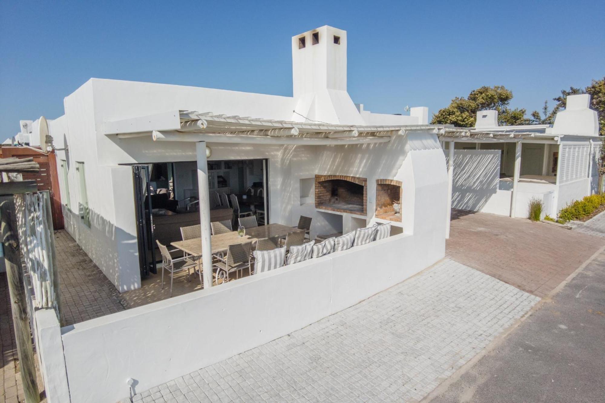 Over The Moon Paternoster Esterno foto